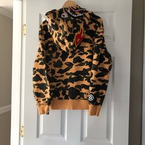 Bape Hoodie Size M
